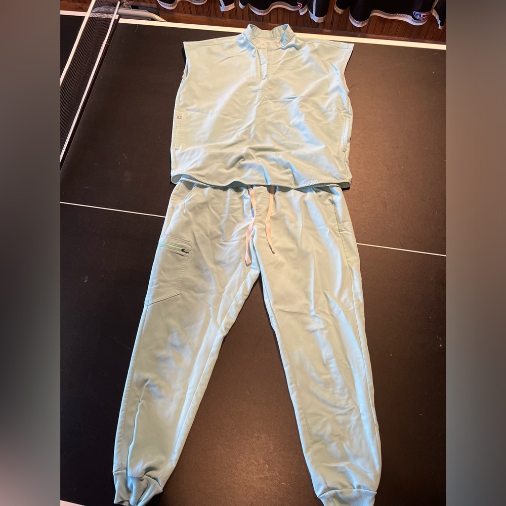Women’s figs set
